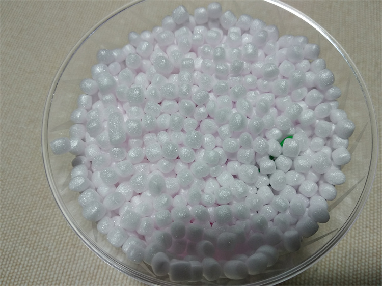 懶(lan)人沙發粒(li)子5