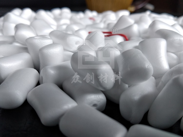 電(dian)解槽液保溫(wēn)材料聚丙烯(xi)塊