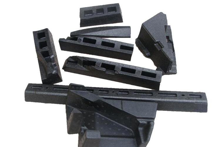 汽車(chē)零配件 汽(qì)車零配件(jian)